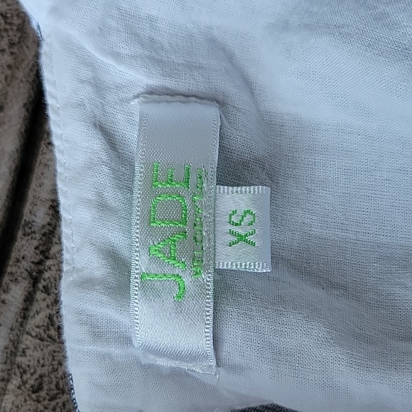 JADE Gray & White Pocketed Sleeveless Midi Dress - Picture 5 of 7